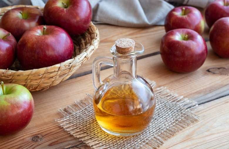 Apple cider vinegar may help reduce bloating and gas, say experts.