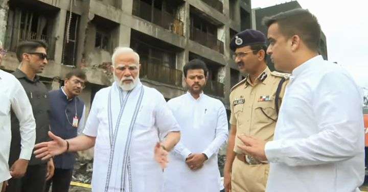 Pm modi on plane crash