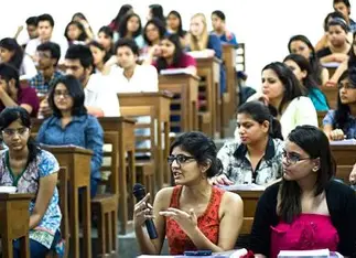 IIT directors urge students to choose courses based on interest, not trends.
