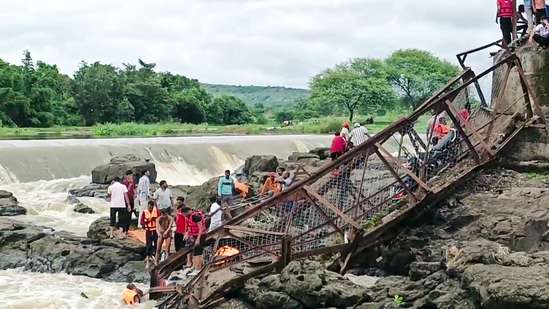 Indrayani River bridge collapse
