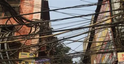 Delhi overhead wire removal