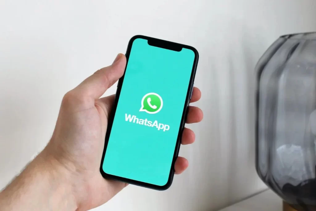 WhatsApp testing motion photos feature