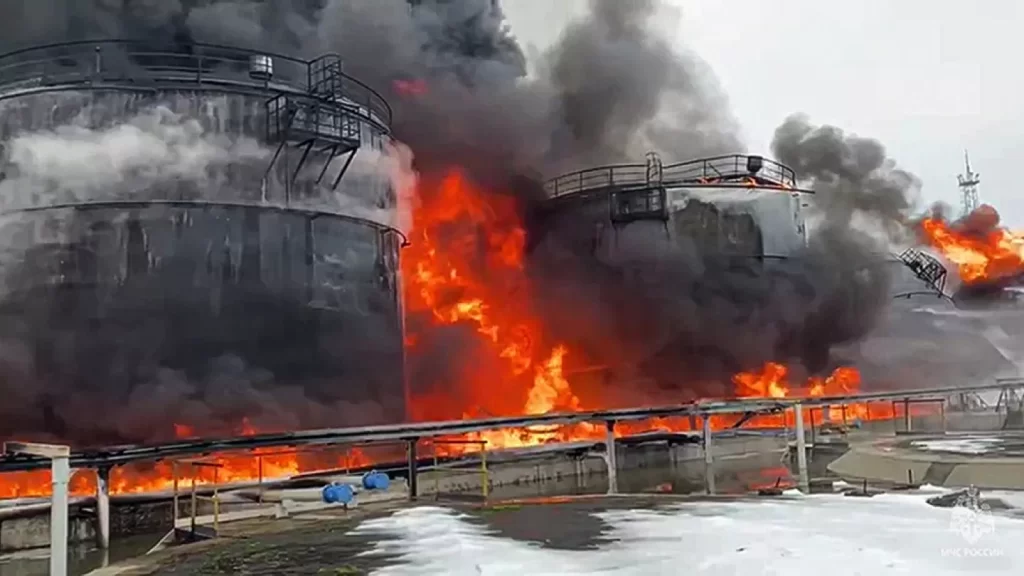 Ukrainian drones hit refineries