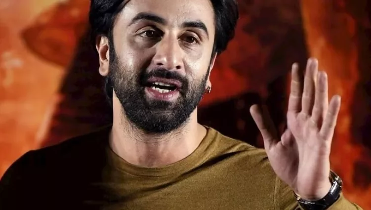 Ranbir Kapoor vaping controversy