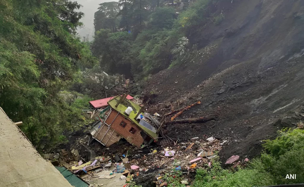 Kullu landslide destroys homes