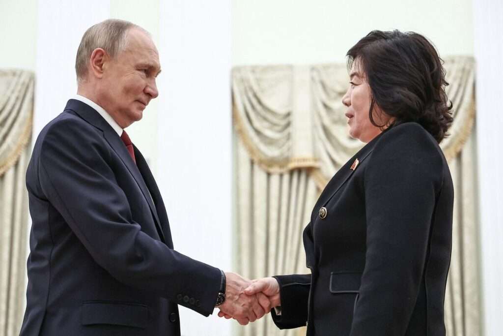 Putin meets Choe Son Hui in Moscow.