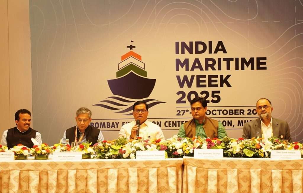 PM Modi addressing maritime investors event