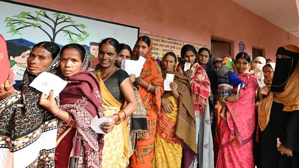 Bihar election voters queue