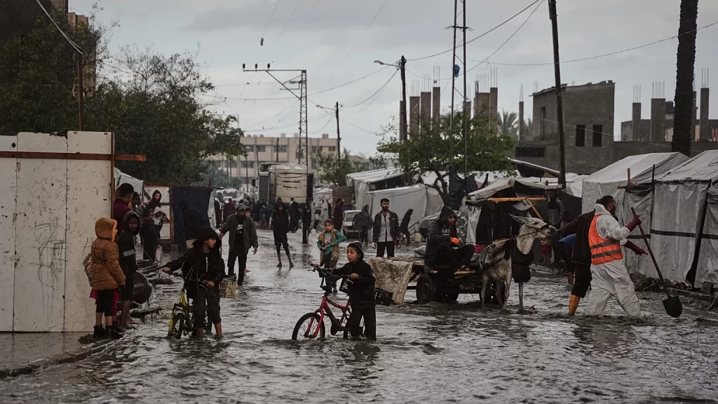 Gaza tent floods; Children at risk; Relief efforts underway