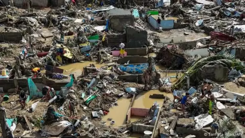 Typhoon Kalmaegi destruction in Vietnam
