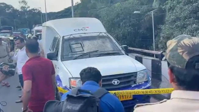 bengaluru cash van heist scene