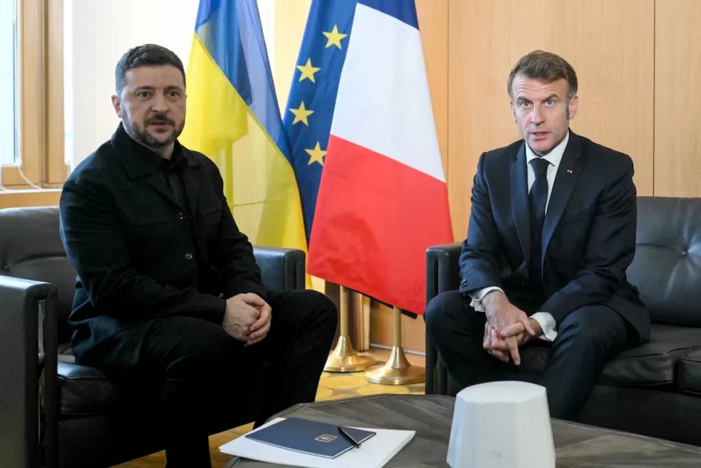 Macron and Zelenskyy signing deal