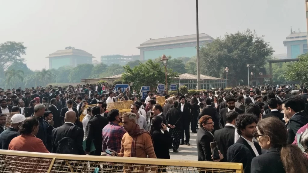 Police inspect court premises