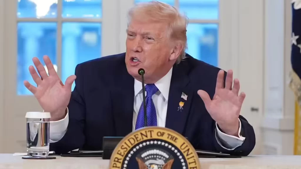 Trump threatens Greenland control