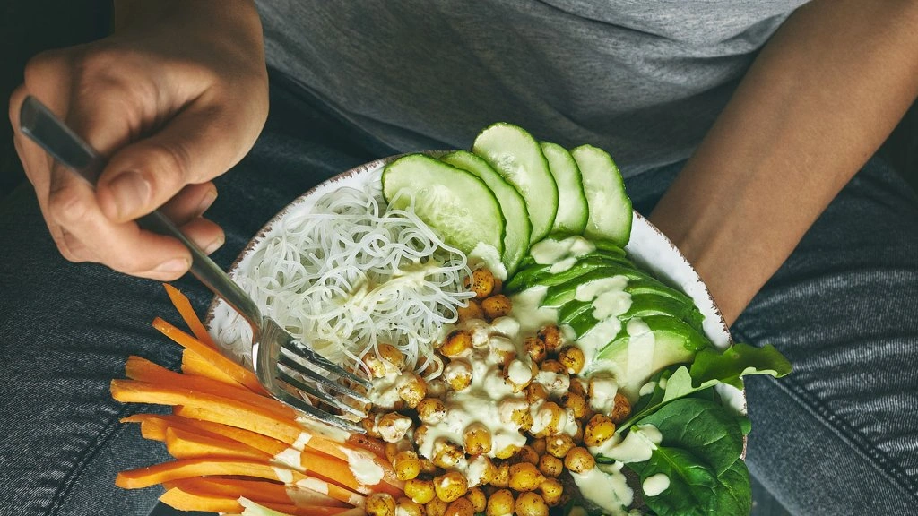 Body transforms dramatically after quitting sugar.