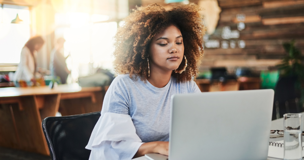 Illustration of deep focus lost to multitasking distractions.